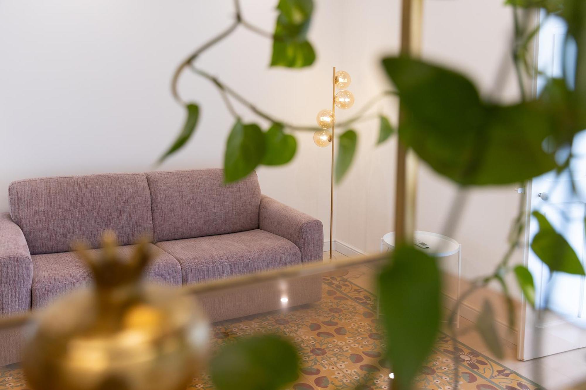 Florette Suite Designer Finish With Stunning Lounge Terrace By Arcobnb إيل فورجانا المظهر الخارجي الصورة