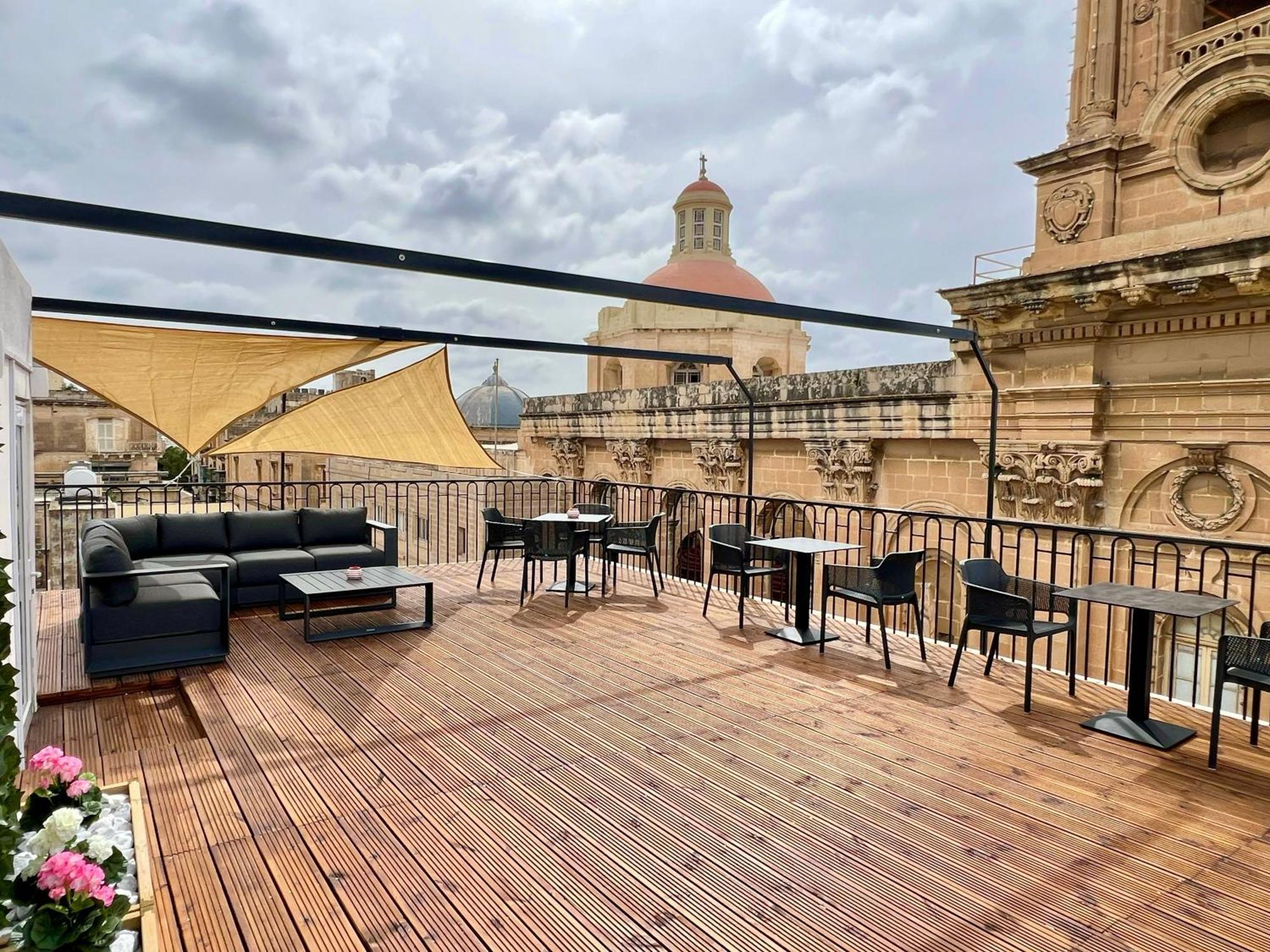 Florette Suite Designer Finish With Stunning Lounge Terrace By Arcobnb إيل فورجانا المظهر الخارجي الصورة
